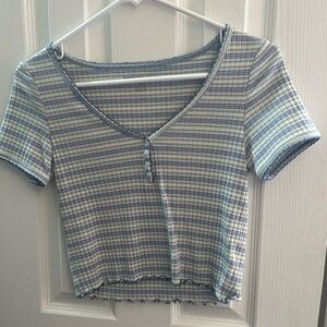 American Eagle cropped scallop tee S